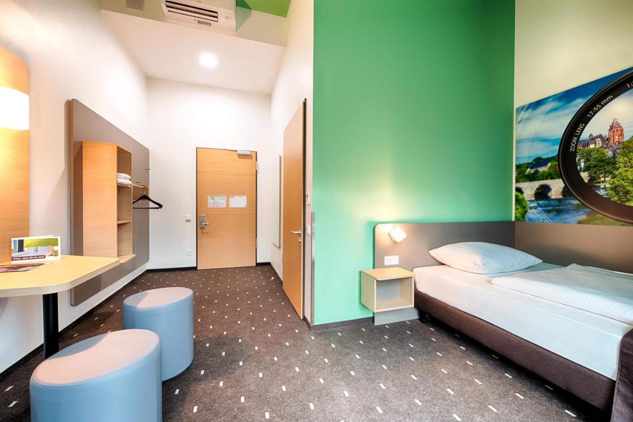B&B Hotel Вецлар Экстерьер фото
